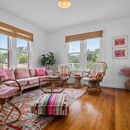 Villa Pink Duchess - Mins To Main Hot Tub & Fire Pit Fredericksburg Esterno foto