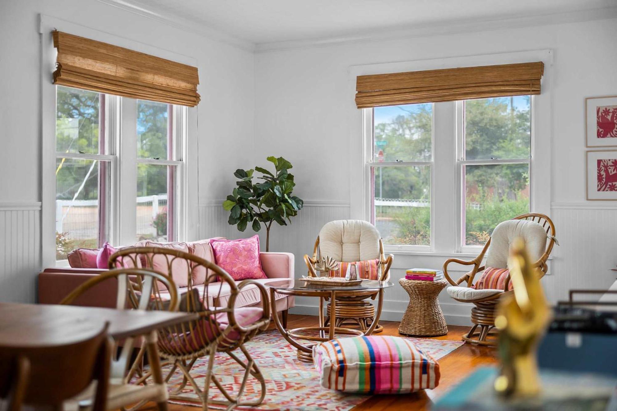 Villa Pink Duchess - Mins To Main Hot Tub & Fire Pit Fredericksburg Esterno foto