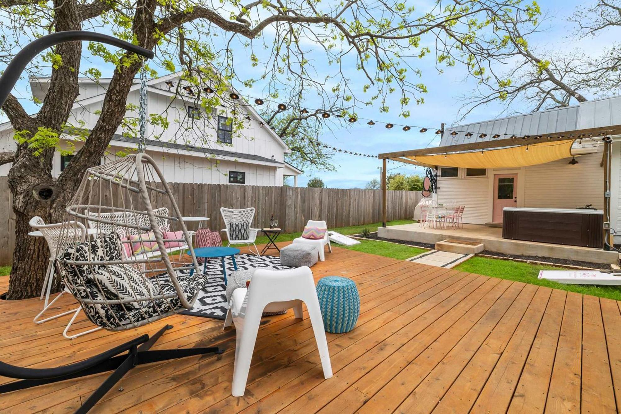 Villa Pink Duchess - Mins To Main Hot Tub & Fire Pit Fredericksburg Esterno foto